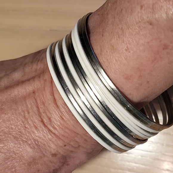 Silver and white stackable bracelets - Picture 2 of 2